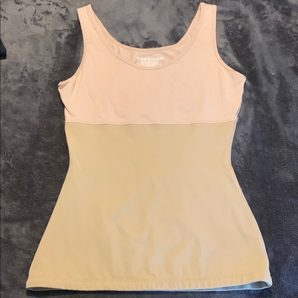 Two-Tone Beige and Tan Tank Top shapewear Sz M - Picture 1 of 4